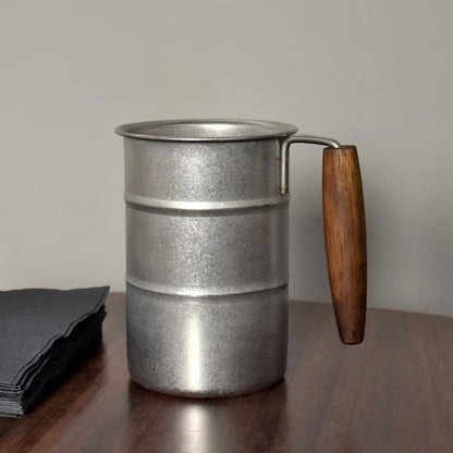 Stylish Stainless Steel Mug ☕️ – Durable, Eco-Friendly & Vintage Design 🪵